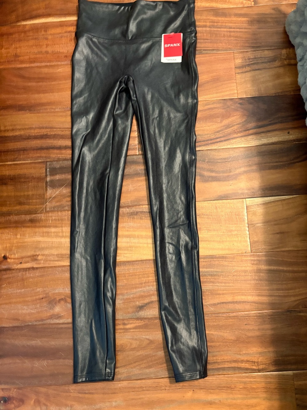 NWT SPANX Faux Leather Leggings‎ Black High Rise Shaping Pants XS (0806)